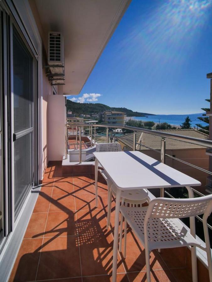 Himara Royal Hotel מראה חיצוני תמונה