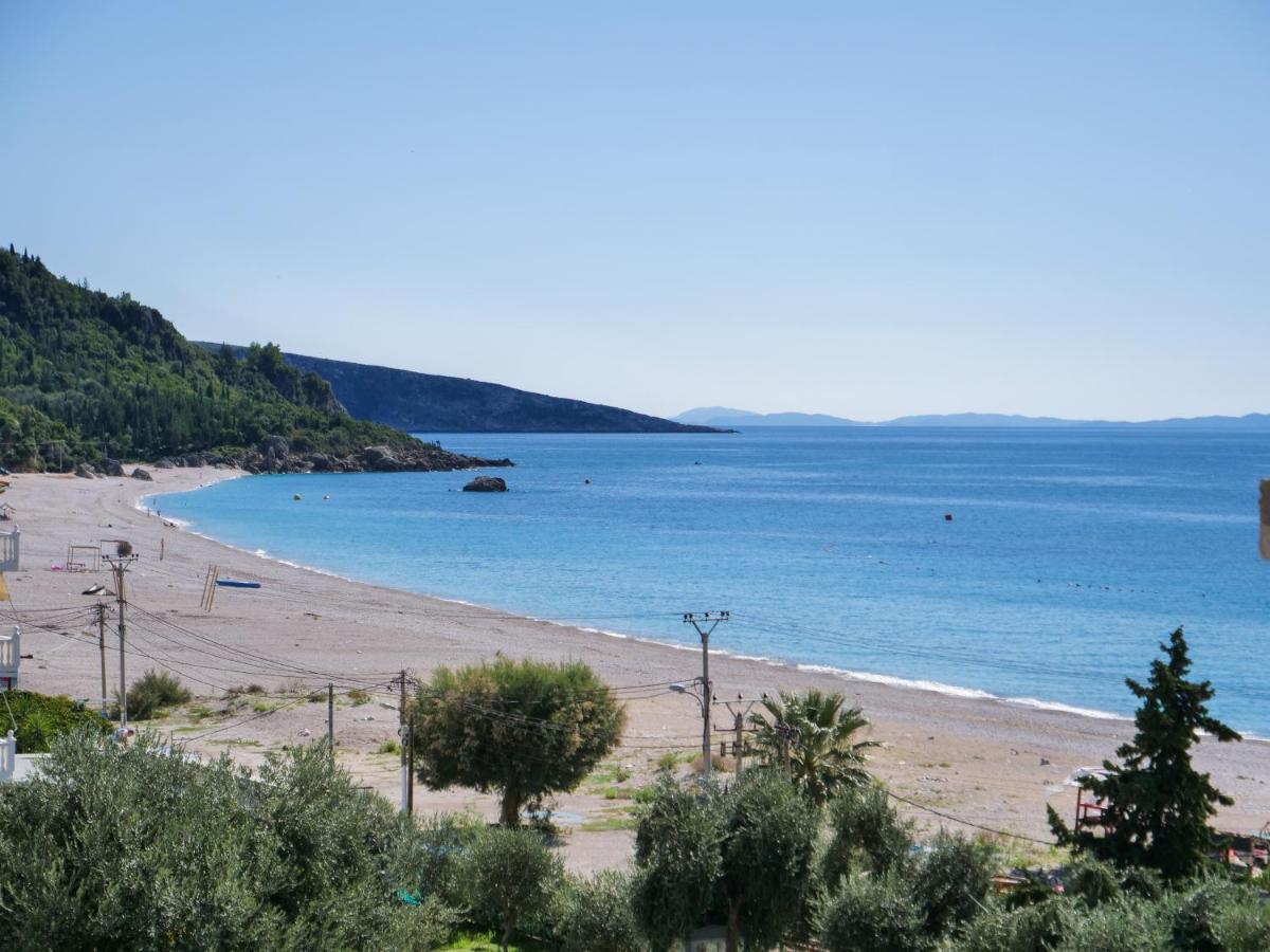 Himara Royal Hotel מראה חיצוני תמונה