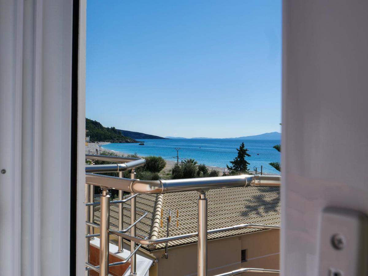 Himara Royal Hotel מראה חיצוני תמונה
