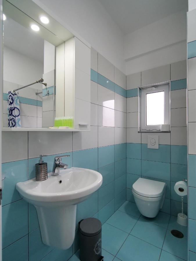 Himara Royal Hotel מראה חיצוני תמונה