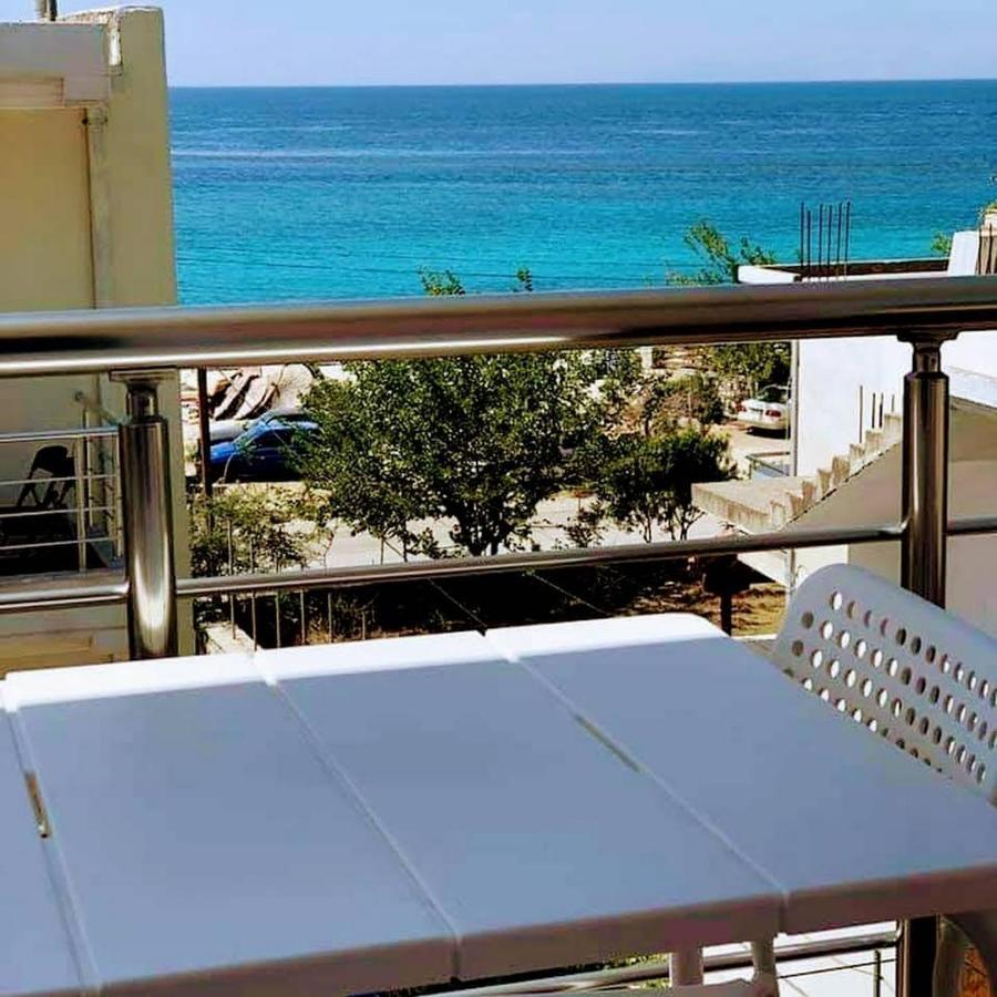 Himara Royal Hotel מראה חיצוני תמונה