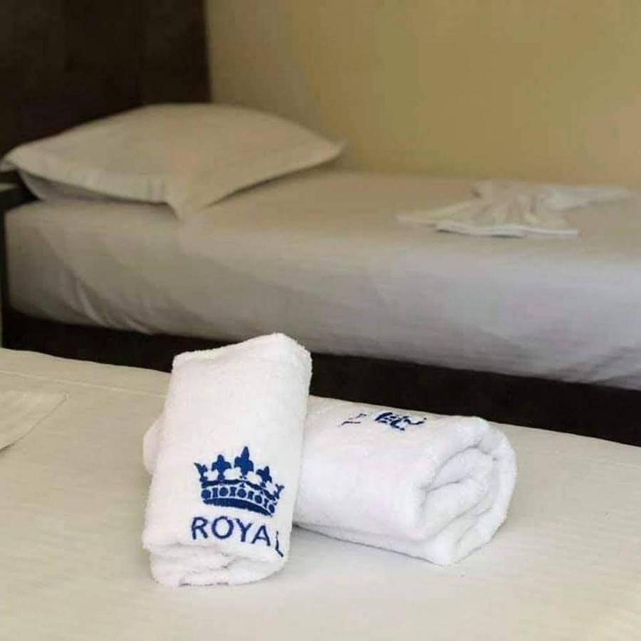 Himara Royal Hotel מראה חיצוני תמונה